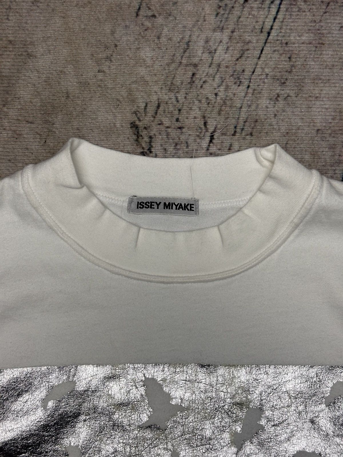 Issey Miyake 90’s Issey Miyake Metallic Silver foil Bird Silhouete tshirt Size US M / EU 48-50 / 2 - 4 Thumbnail