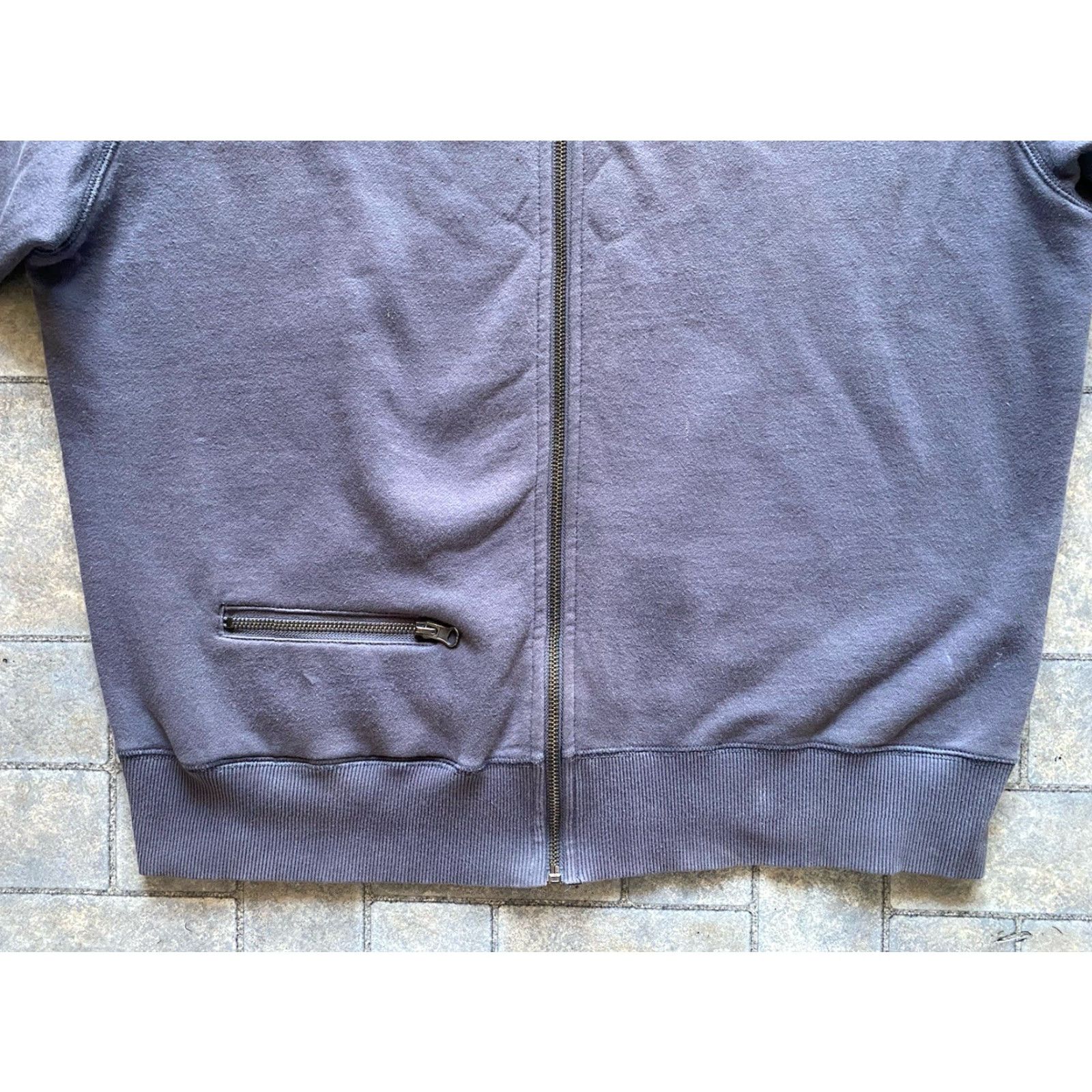Vintage VINTAGE Red Canoe RCAF Canada Full Zip Sweatshirt Men L Gray Mens Size US L / EU 52-54 / 3 - 3 Thumbnail