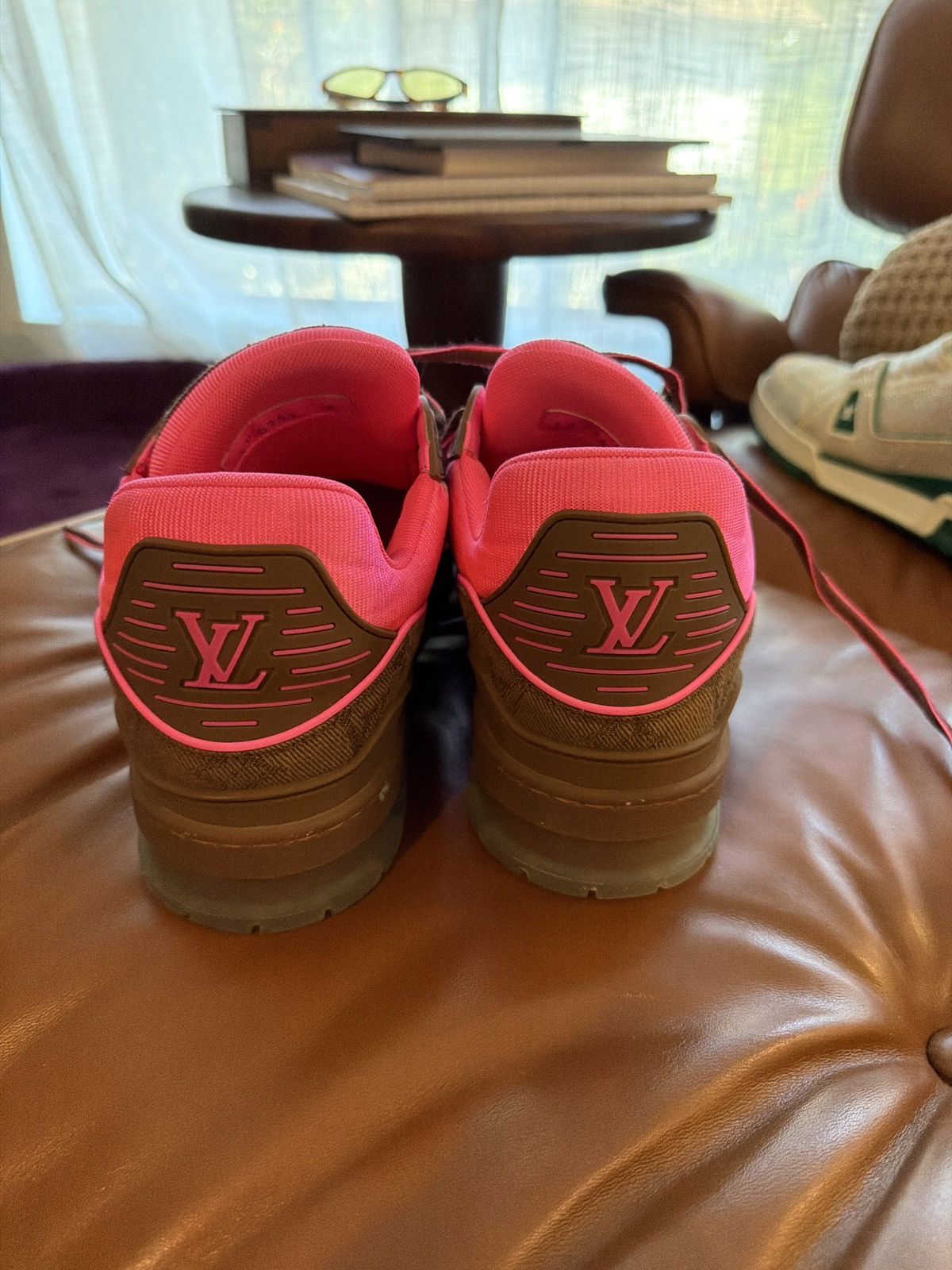 Louis Vuitton Louis Vuitton X Virgil Abloh - LV Trainer - Pink / Brown Size US 9.5 / EU 42-43 - 5 Thumbnail