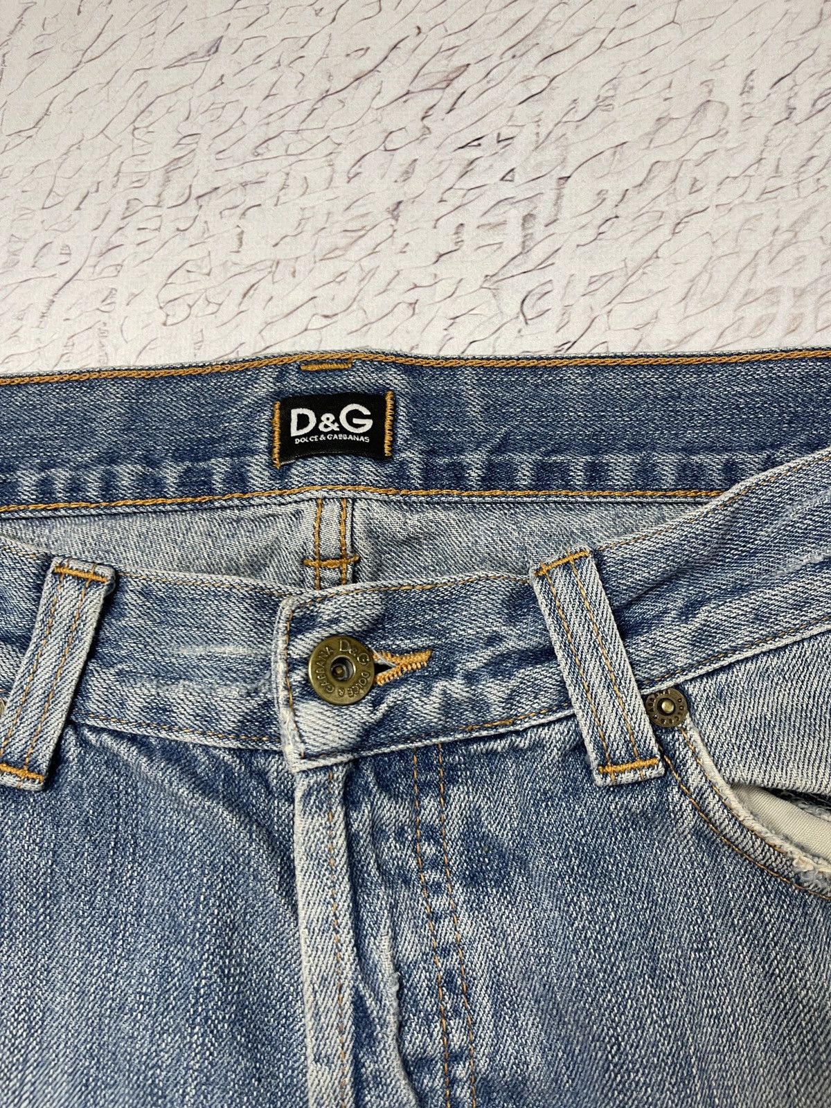 Dolce & Gabbana Dolce & Gabbana vintage big painted logo distressed denim Size US 32 / EU 48 - 8 Thumbnail