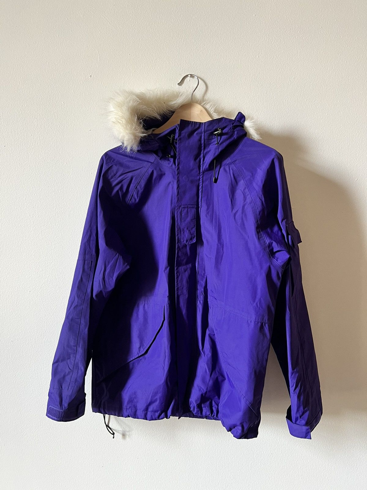 supreme arabic parka