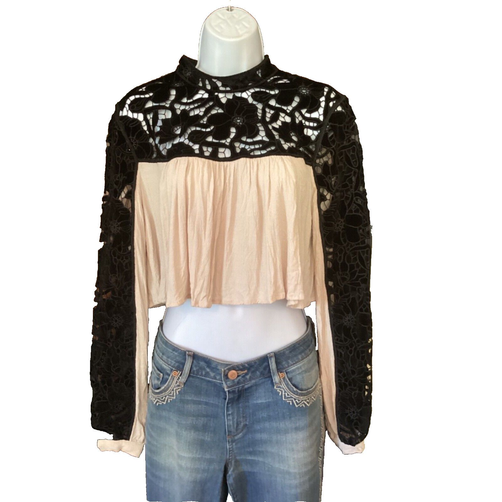 Free People FREE PEOPLE BLACK VELVET FLORAL LACE & LINEN CROP TOP SZ 4 Size S / US 4 / IT 40 - 1 Thumbnail