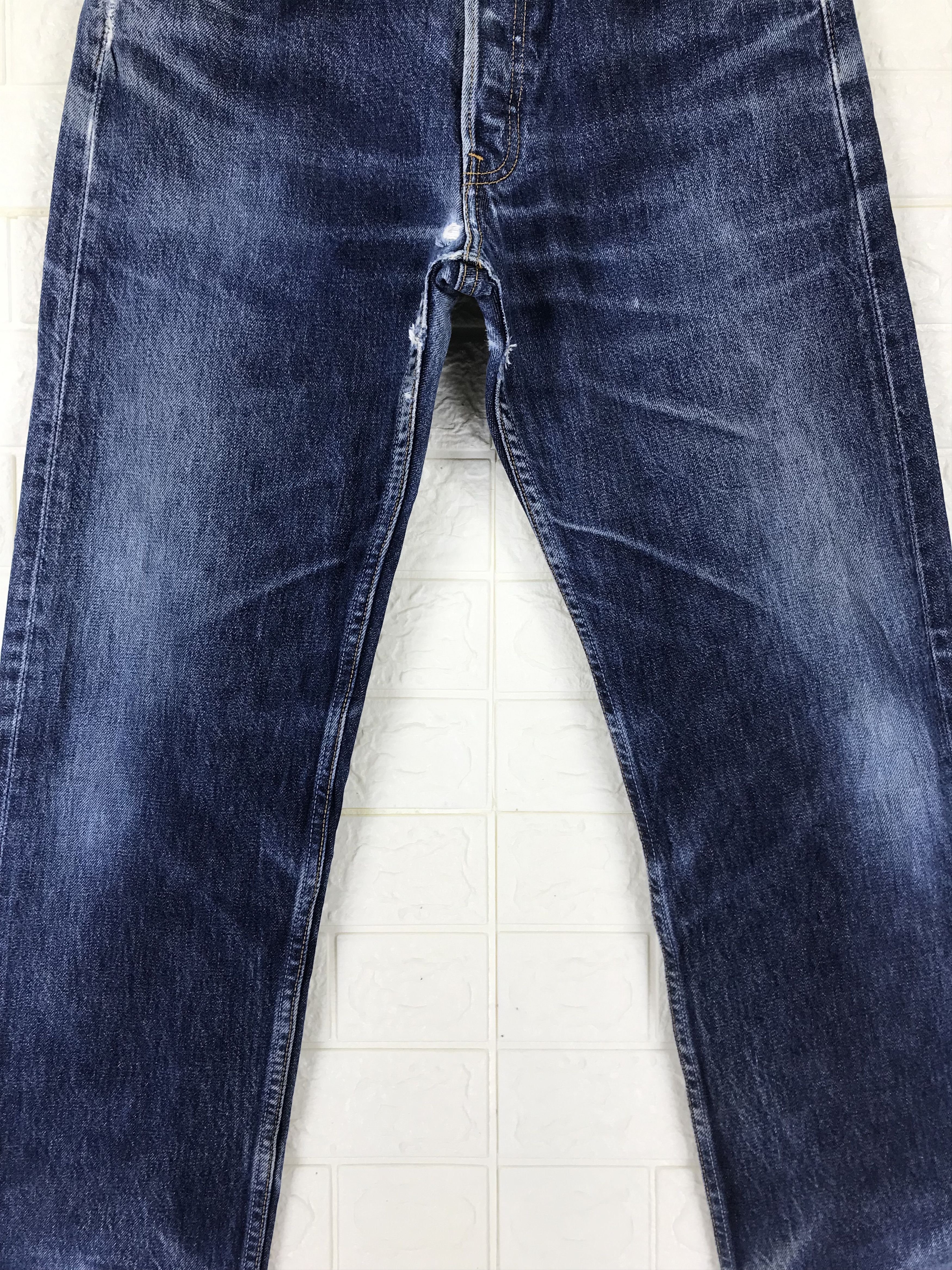 Levi's Vintage Levi's 501 Stone Wash Jeans Size US 31 - 3 Thumbnail