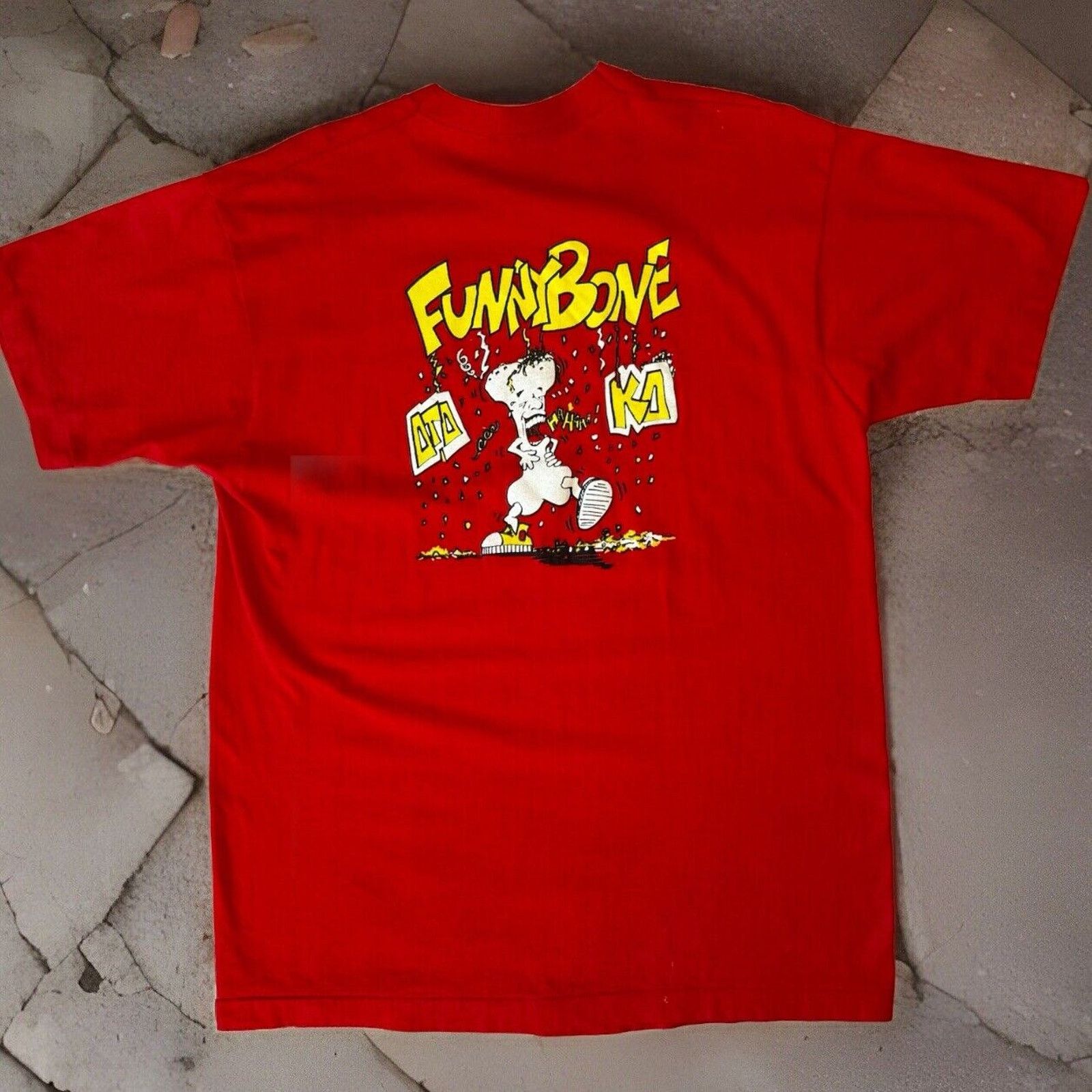 Vintage Vintage College Frat Shirt XL Red 90s Funny Bone Cartoon Run Size US XL / EU 56 / 4 - 1 Thumbnail
