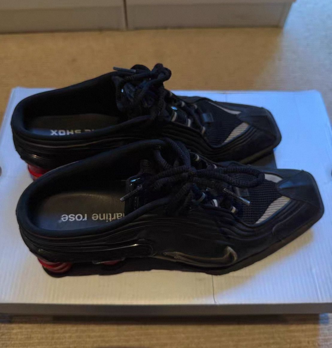 Martine Rose Martine Rose Nike Shox R4 Co branded Low cut Casual Runnin Size US 7.5 / IT 37.5 - 2 Thumbnail