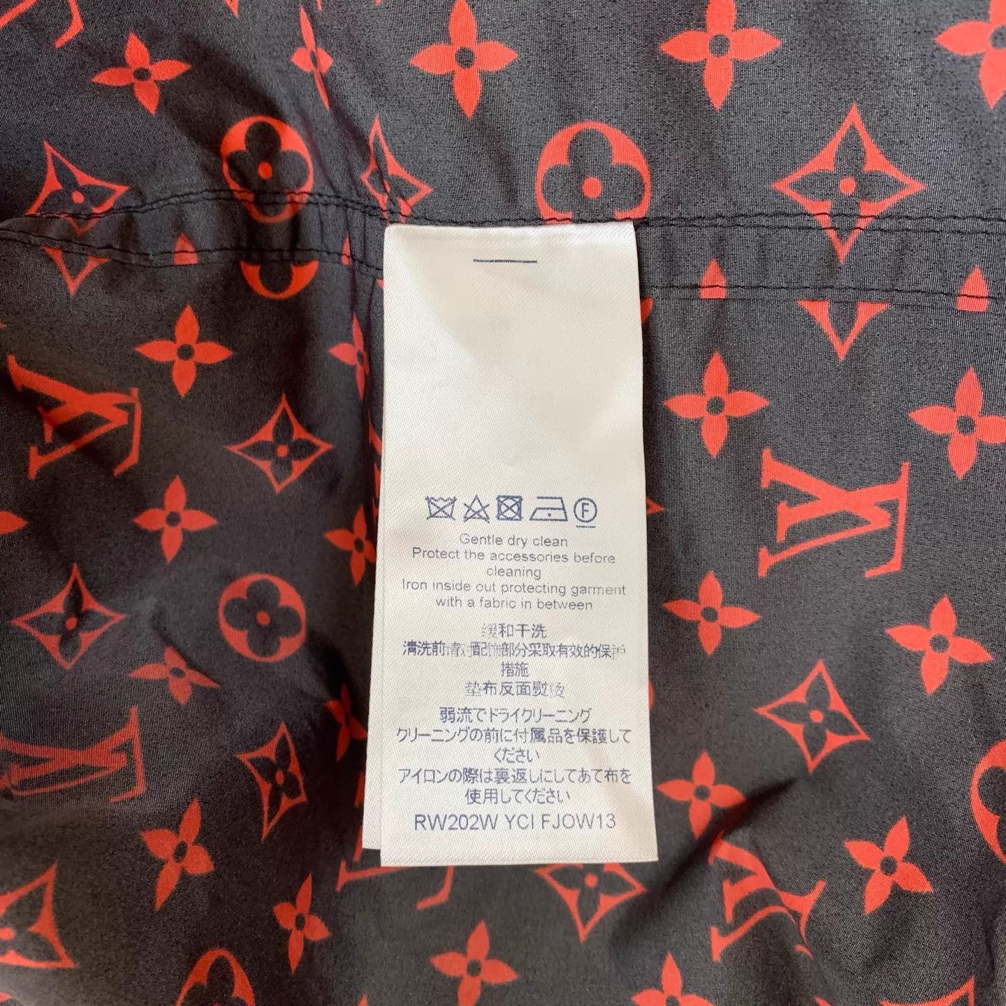 Louis Vuitton LV Women's Burgundy Full Logo WP Hooded Parka Size S / US 4 / IT 40 - 8 Thumbnail