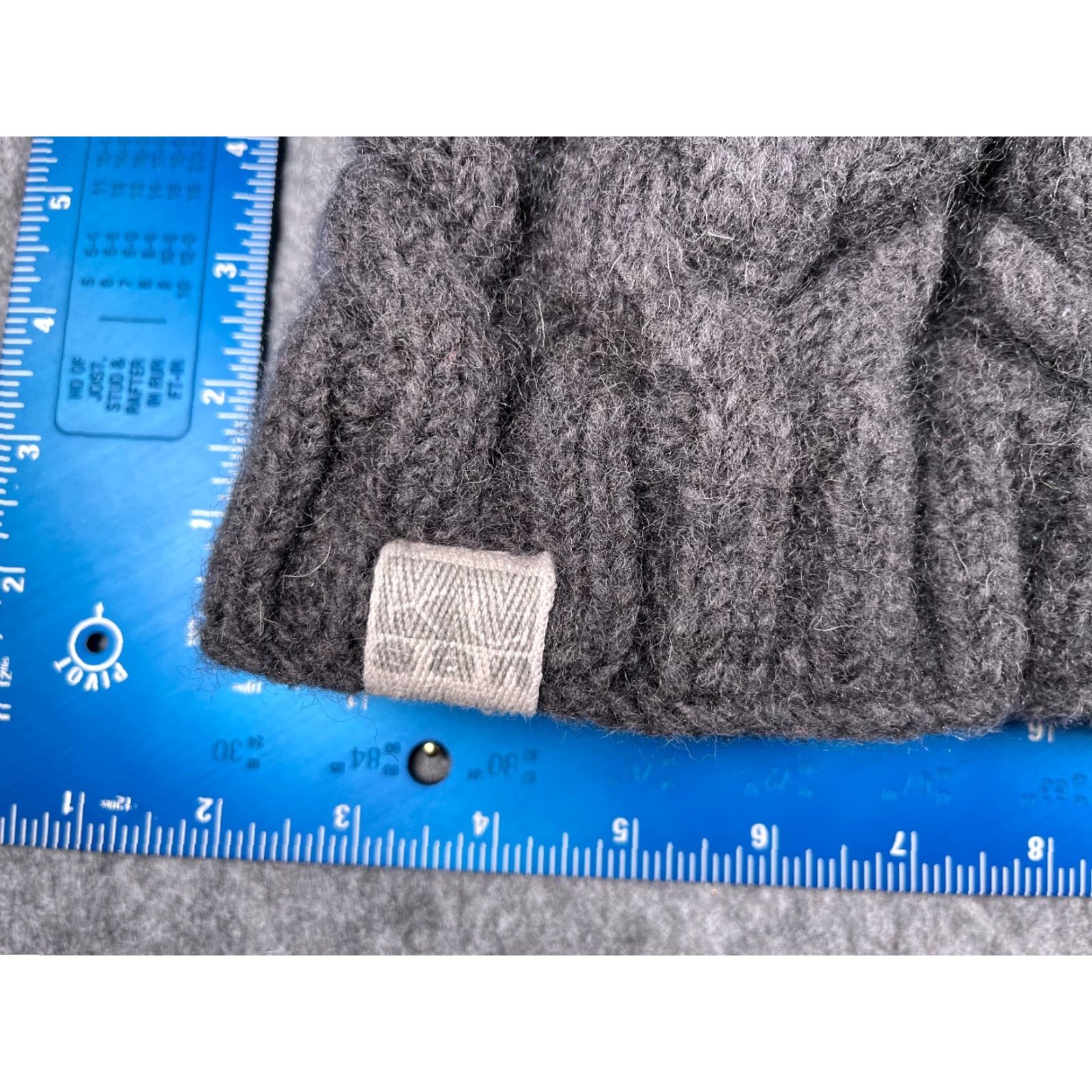Vintage Kusan Beanie Toque Adult One Size Gray Knit Wool Polyester Snow Ski Pom Hat/Cap Men/Women Beanie Activewear Casual Knit Wool Blend Size ONE SIZE - 2 Thumbnail