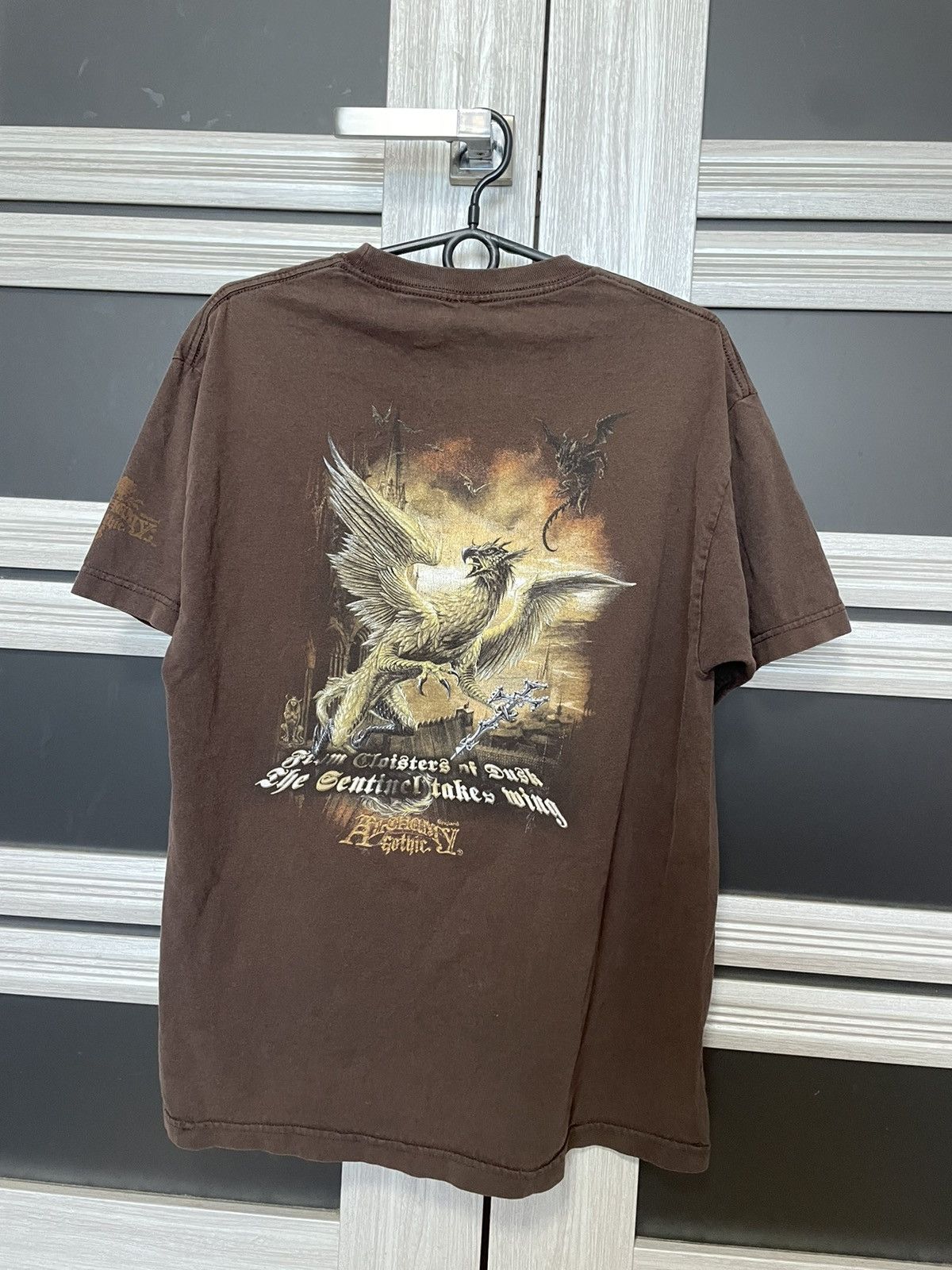 Alchemist Vintage 00s Alchemy Gothic England Dragon Tee Rare T Shirt Size US L / EU 52-54 / 3 - 1 Thumbnail