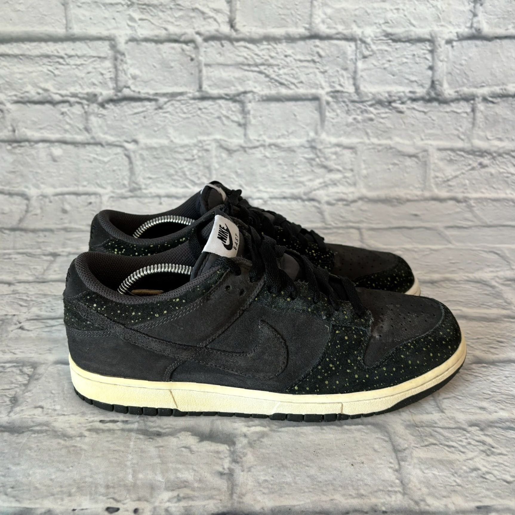 Nike Nike Dunk Low Shoes Men 9.5 Black Speckled Leather Suede 304714 992 Sneaker Low Top Size US 9 / EU 42 - 2 Thumbnail