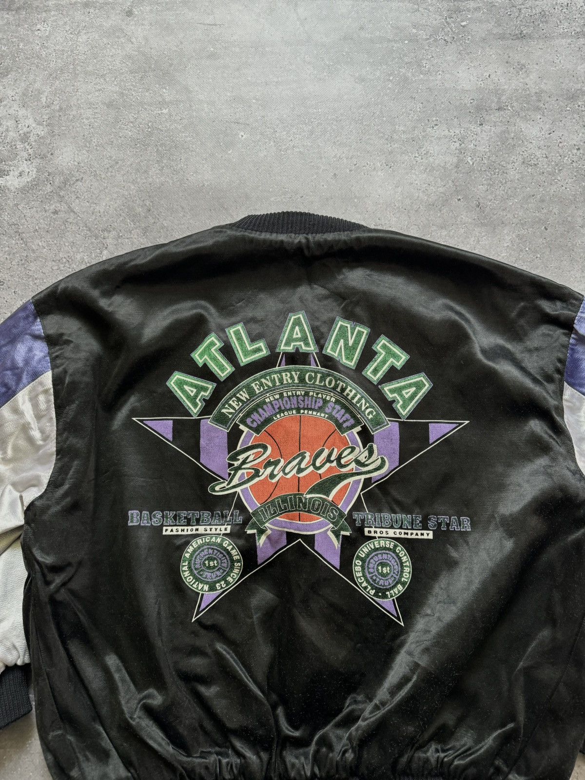 MLB × NFL × Vintage Vintage 90s Atlanta Braves + Red Skins Reversible Bomber Size US S / EU 44-46 / 1 - 6 Thumbnail