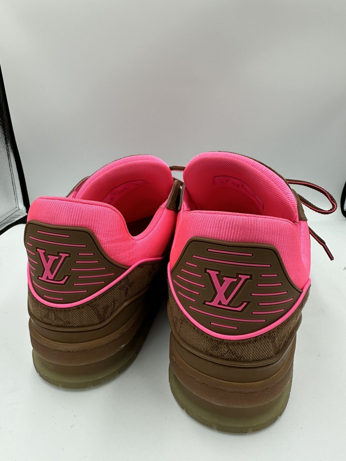 Louis Vuitton Louis Vuitton Low top Sneakers Size US 13 / EU 46 - 9 Thumbnail
