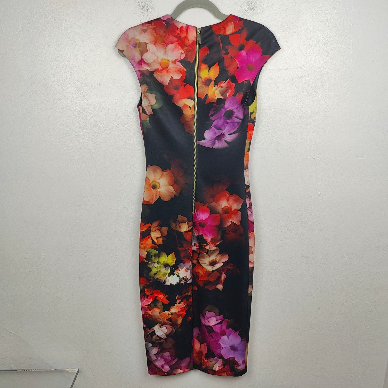 Ted Baker Ted Baker Catina Midi Dress 1 XS Black Floral Cap Sleeve Size XS / US 0-2 / IT 36-38 - 5 Thumbnail