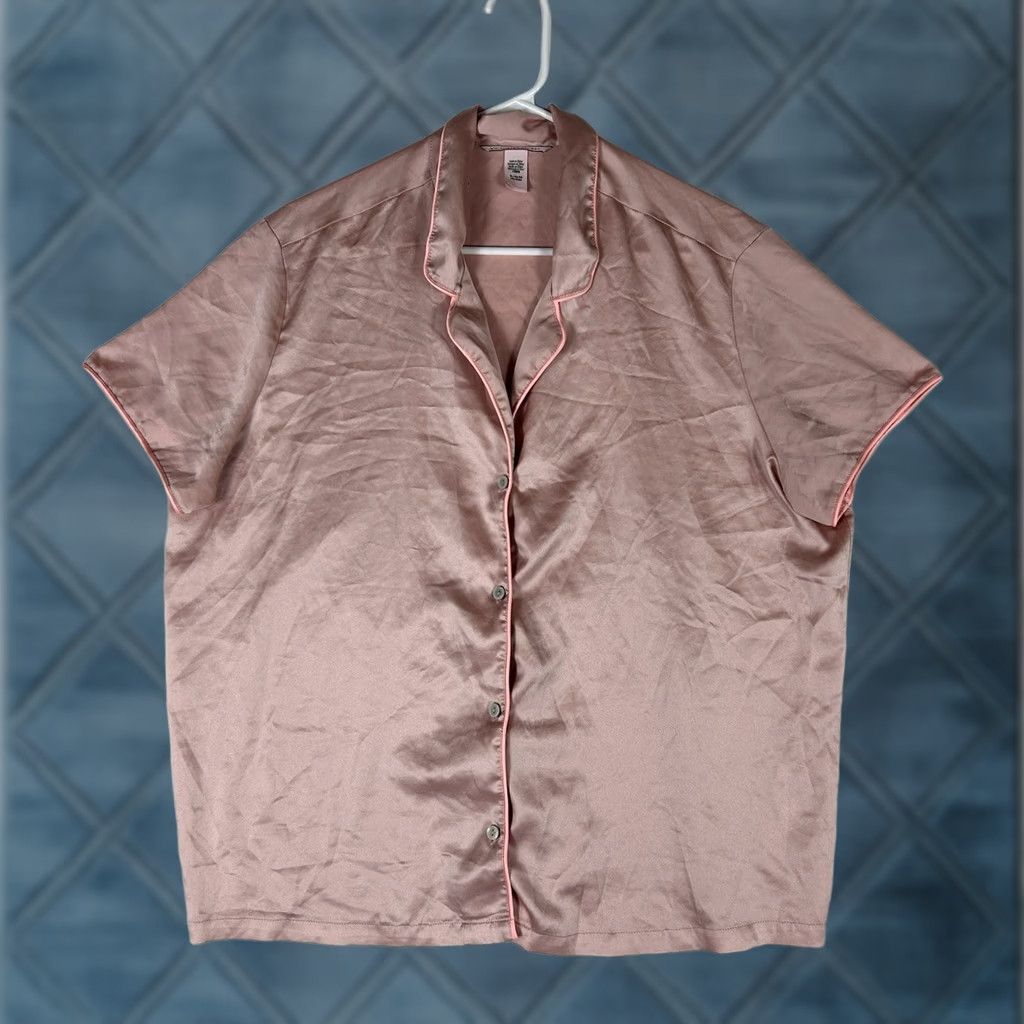 Victoria's Secret Victoria's Secret Pajama Shirt Women's XL Pink Short Sleeve Button-Up Shirt Size XL / US 12-14 / IT 48-50 - 1 Thumbnail