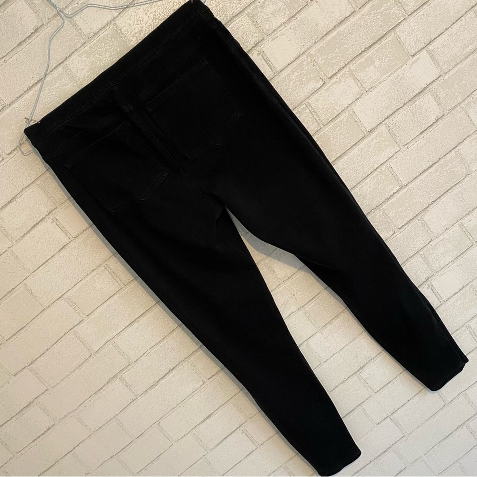 Spanx Spanx $100 Jean-ish Ankle Leggings BLK XL EUC Size 32" / US 10 / IT 46 - 5 Thumbnail