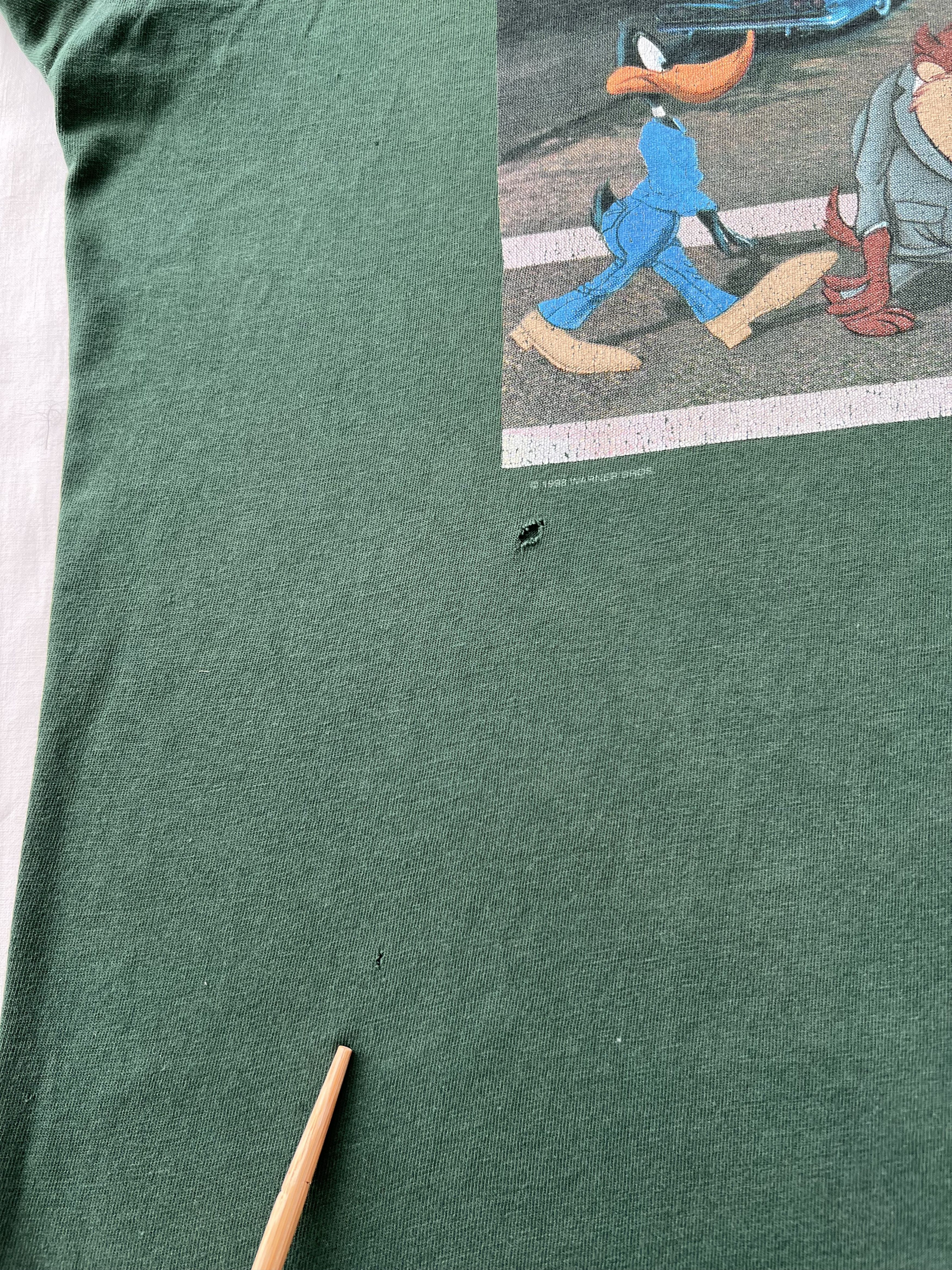 Warner Bros Vintage 1998 Looney Tunes Abbey Road Beatles Warner Bros Size US XL / EU 56 / 4 - 6 Thumbnail