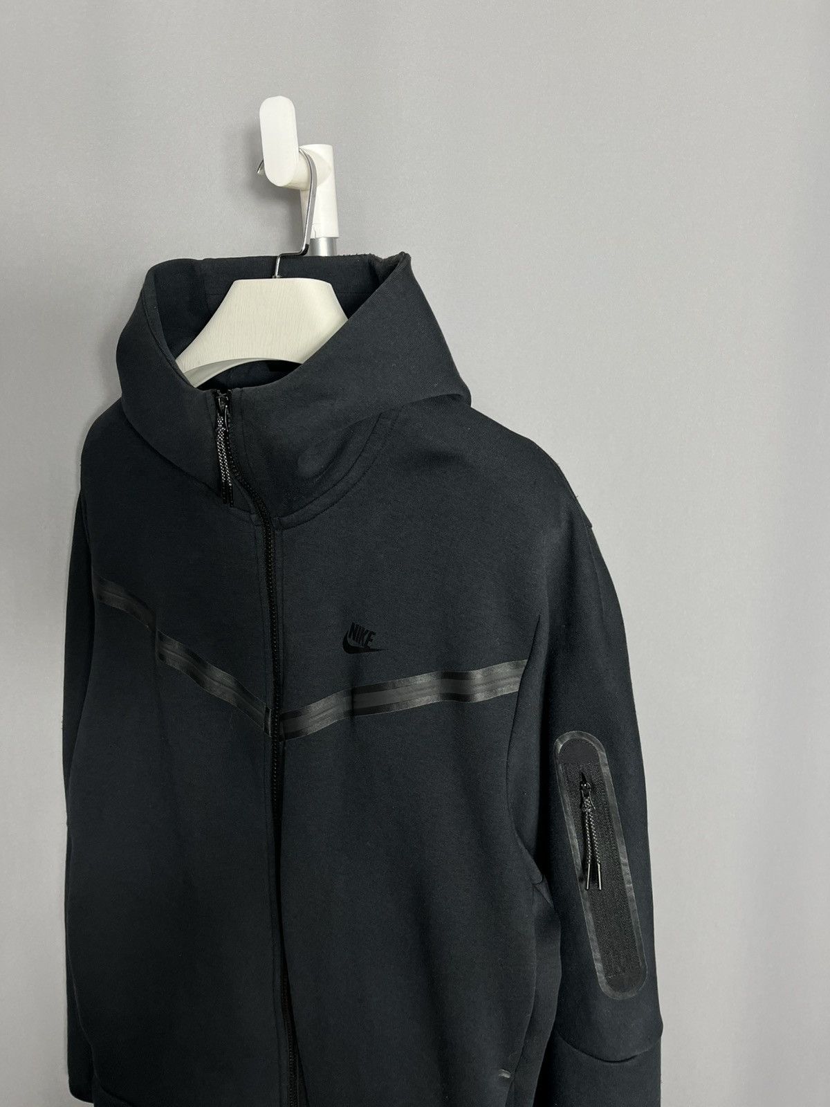 Nike Nike Tech Fleece Black CU4489-010 mens cotton Size US XL / EU 56 / 4 - 3 Thumbnail