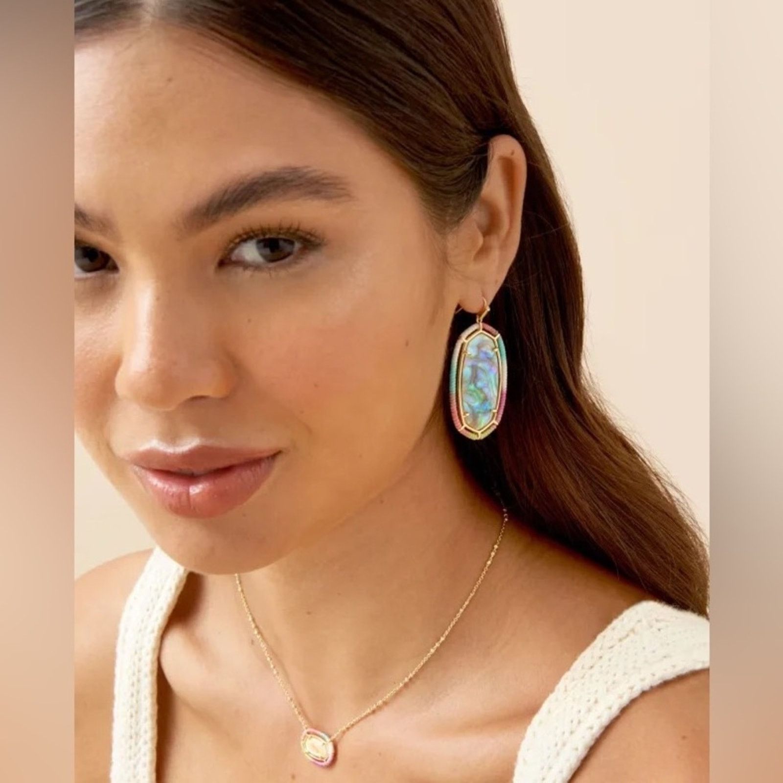 Kendra Scott 🎉LAST PIECE🎉Kendra Scott Threaded Elle Gold Drop Earrings Size ONE SIZE - 3 Thumbnail
