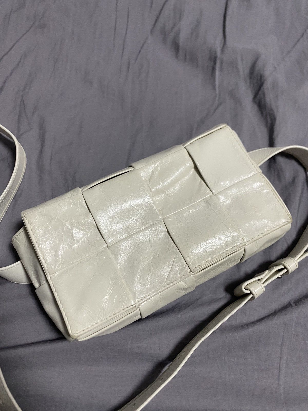 Pre-owned Bottega Veneta Mini Cassette White Belt Bag