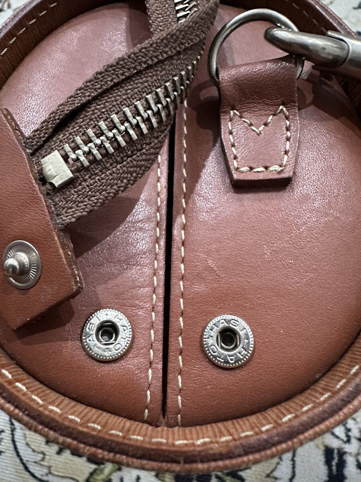 Japanese Brand × Other × Vintage ELLE PARIS CYLINDER LEATHER BAG Size ONE SIZE - 5 Thumbnail