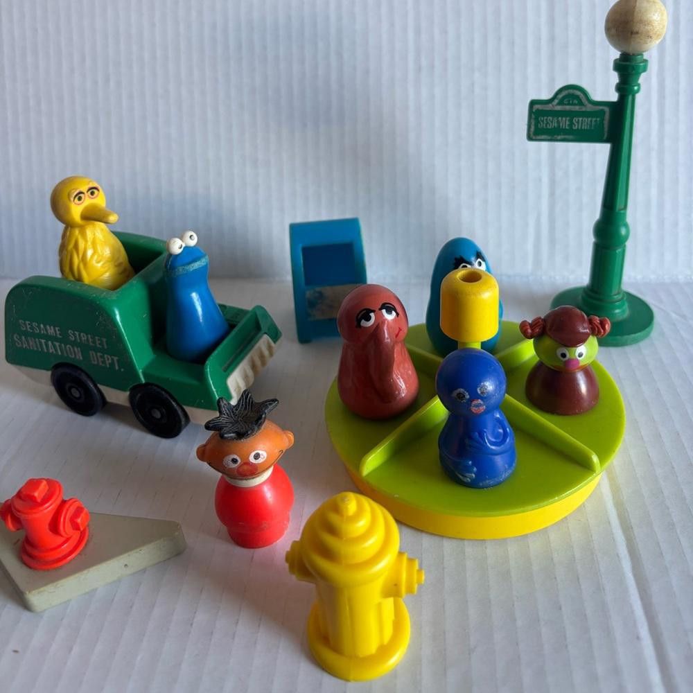 Designer Vintage Fisher Price Sesame Street Figures and Accessories Size ONE SIZE - 2 Thumbnail