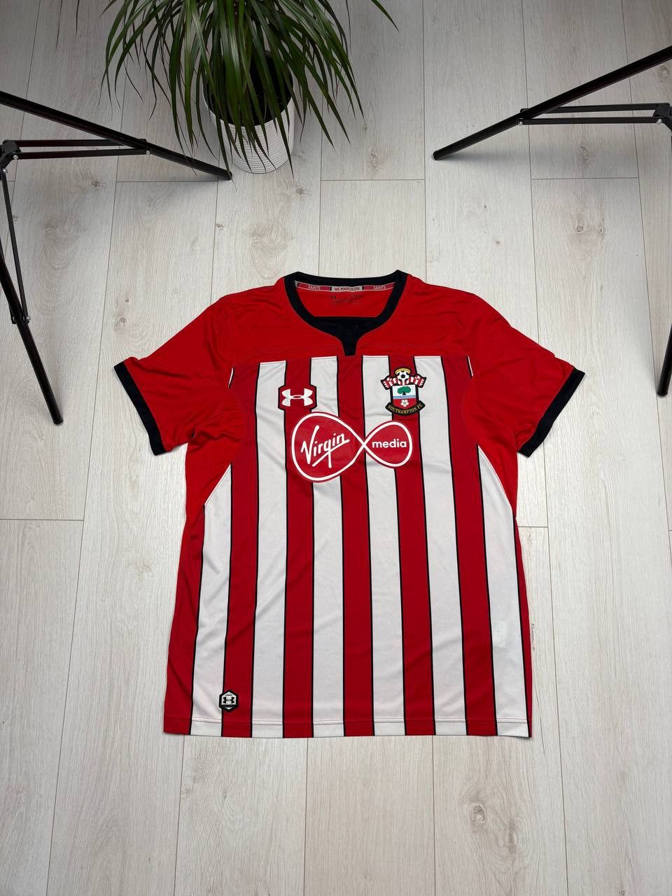 Under Armour Under Armour FC Southampton Jersey Size XL Home 2018/19 Size US XL / EU 56 / 4 - 1 Thumbnail