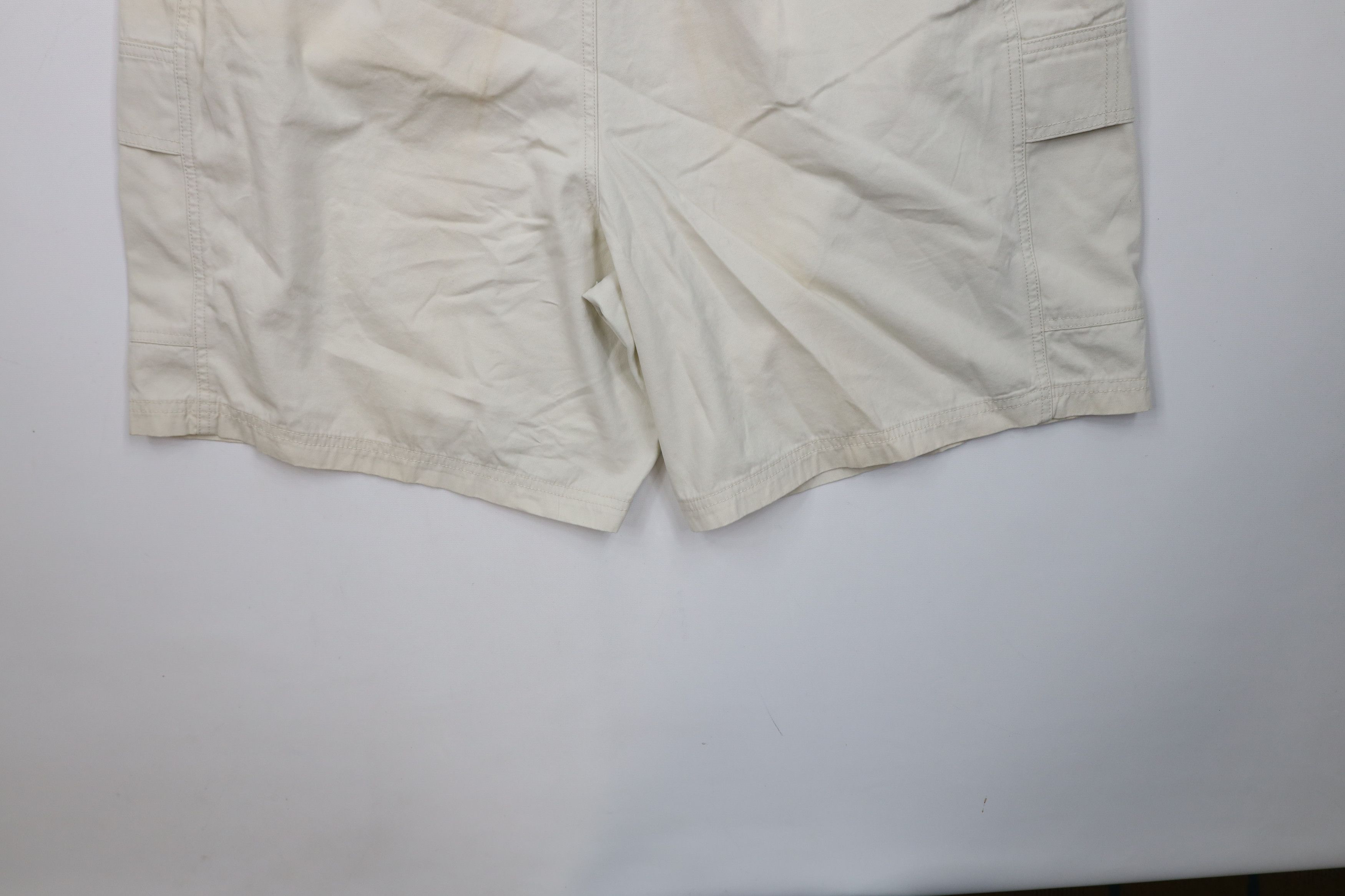 Tommy Bahama Deadstock Vintage 90s Tommy Bahama Knee Cargo Shorts Beige Size US 40 / EU 56 - 16 Thumbnail