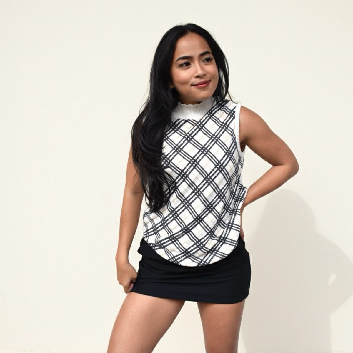 Burberry Vintage Burberry Sleeveless Jumper (US 4-6) Size S / US 4 / IT 40 - 4 Thumbnail