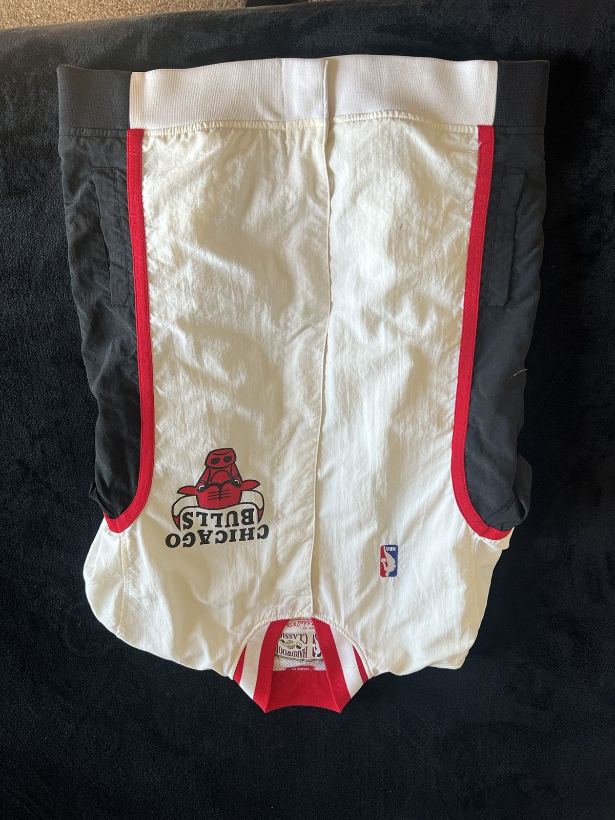 Mitchell & Ness Chicago Bulls 1992/93 Authentic Full-Snap Warmup Jacket Size US S / EU 44-46 / 1 - 3 Thumbnail