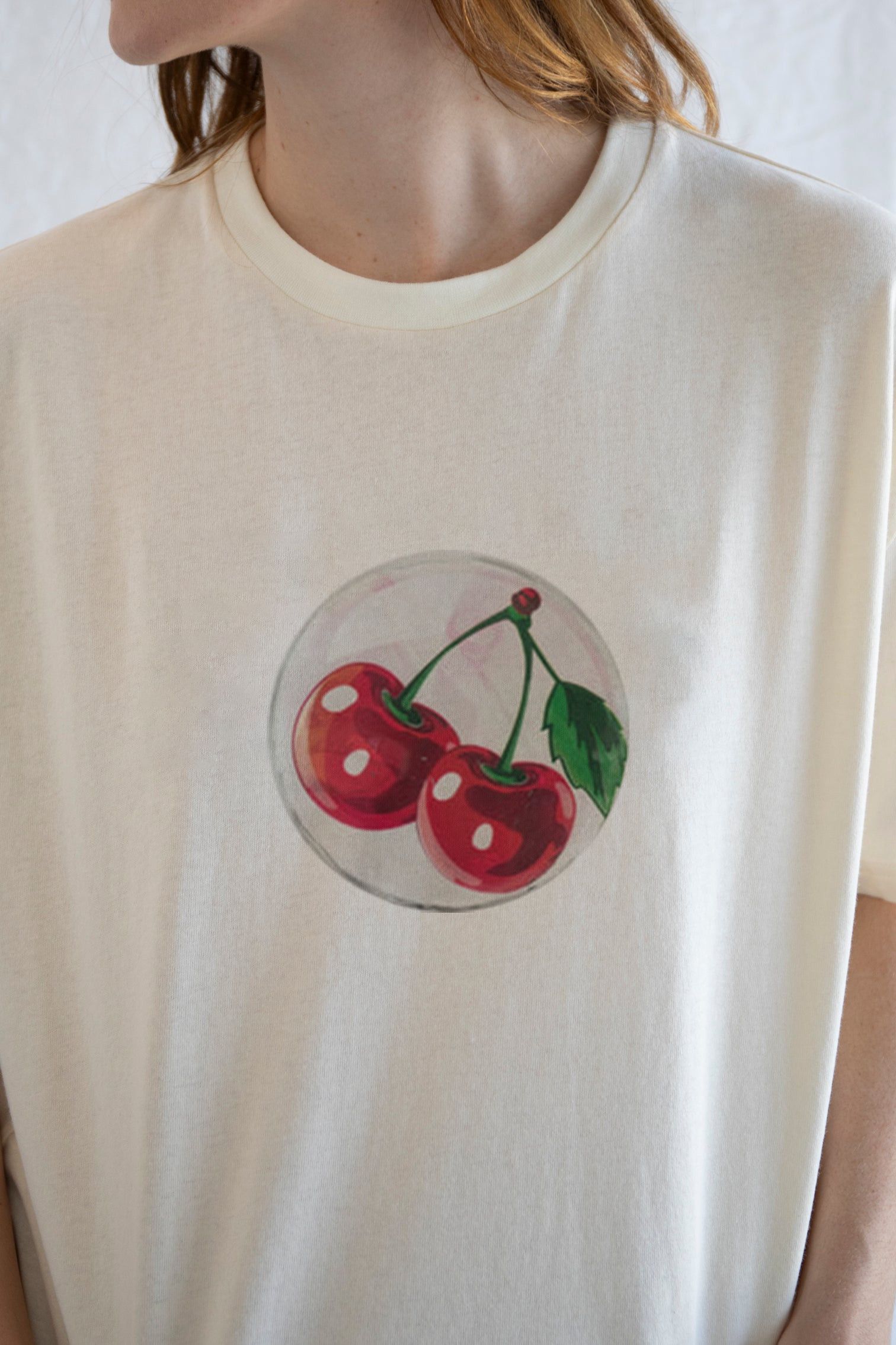 Vintage Cherry Globe Tee – Abstract Graphic T-Shirt Size US XS / EU 42 / 0 - 4 Thumbnail