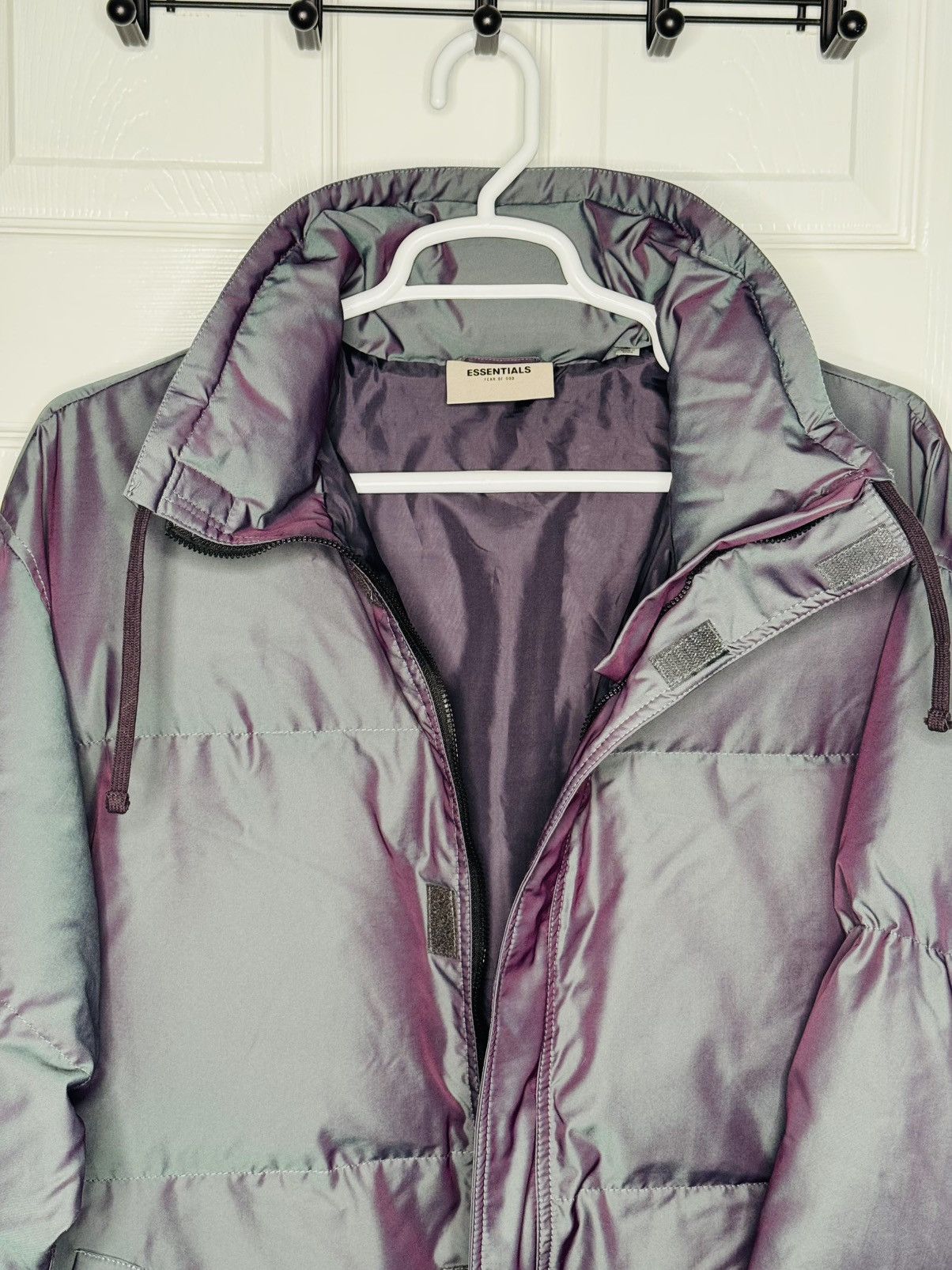 Fear of God Fear of God ESSENTIALS IRIDESCENT Puffer Jacket Size US L / EU 52-54 / 3 - 2 Thumbnail