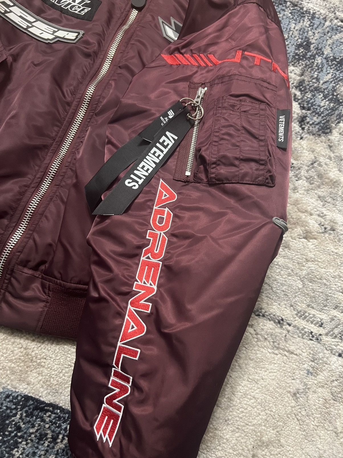 Alpha Industries × Vetements Vetements AW18 Racing Bomber Jacket Burgundy / Blood Red Size US S / EU 44-46 / 1 - 6 Thumbnail