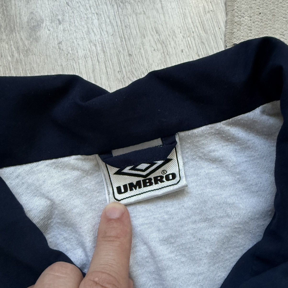 Umbro Vintage 90s Umbro Boxy Nylon track jacket Y2K Windbreaker Size US XL / EU 56 / 4 - 4 Thumbnail