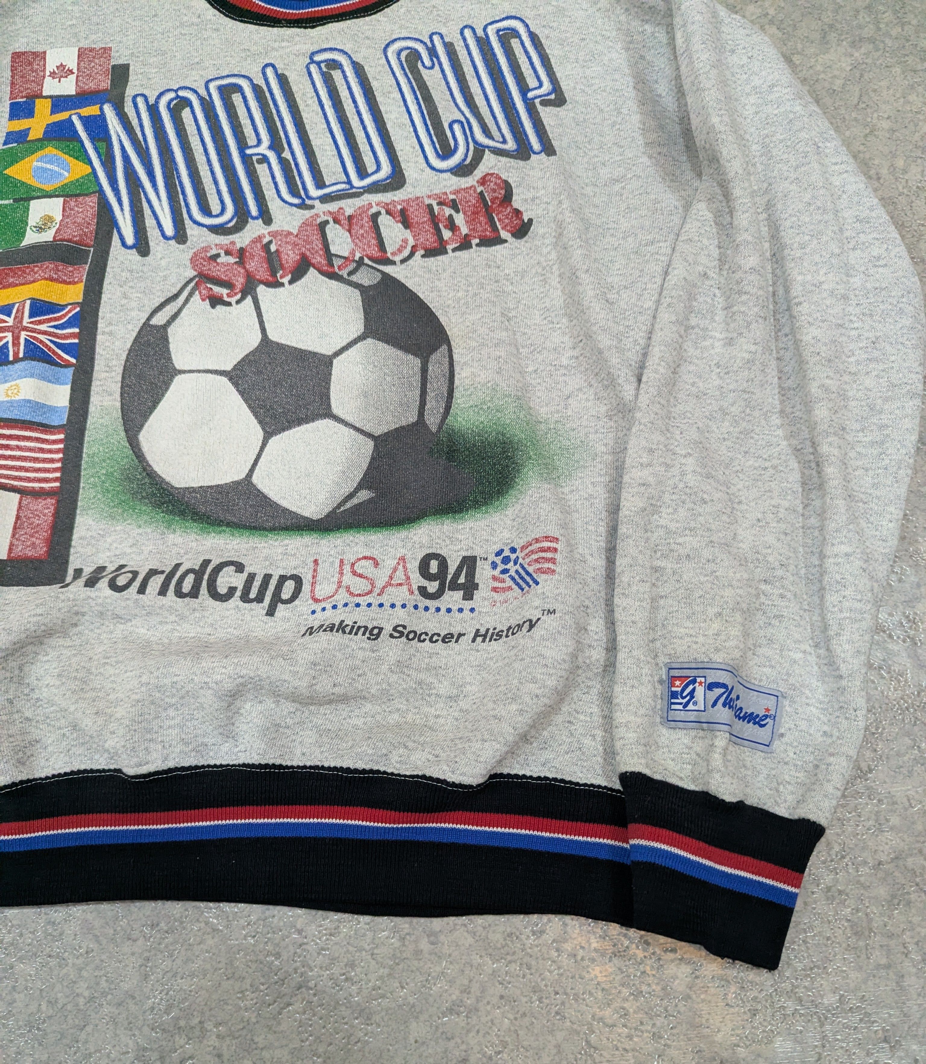 The Game Rere ! Vintage world cup USA 1994 Size US L / EU 52-54 / 3 - 6 Thumbnail