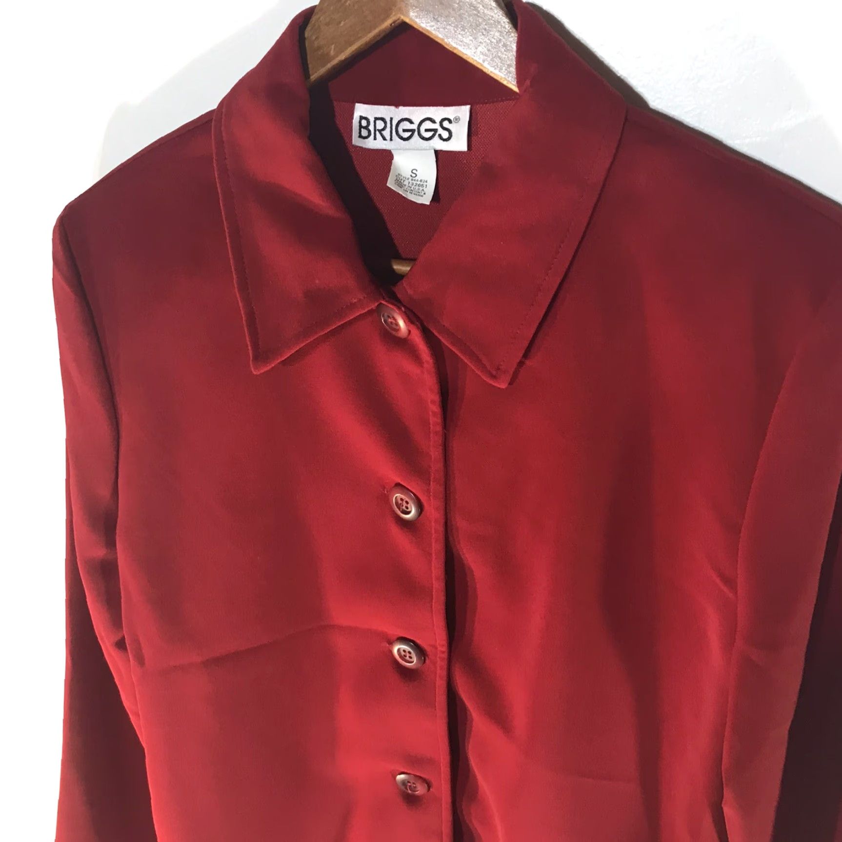 Vintage Vintage Briggs Red Full Button Lightweight Dress Jacket Womens Size S USA Size S / US 4 / IT 40 - 2 Thumbnail