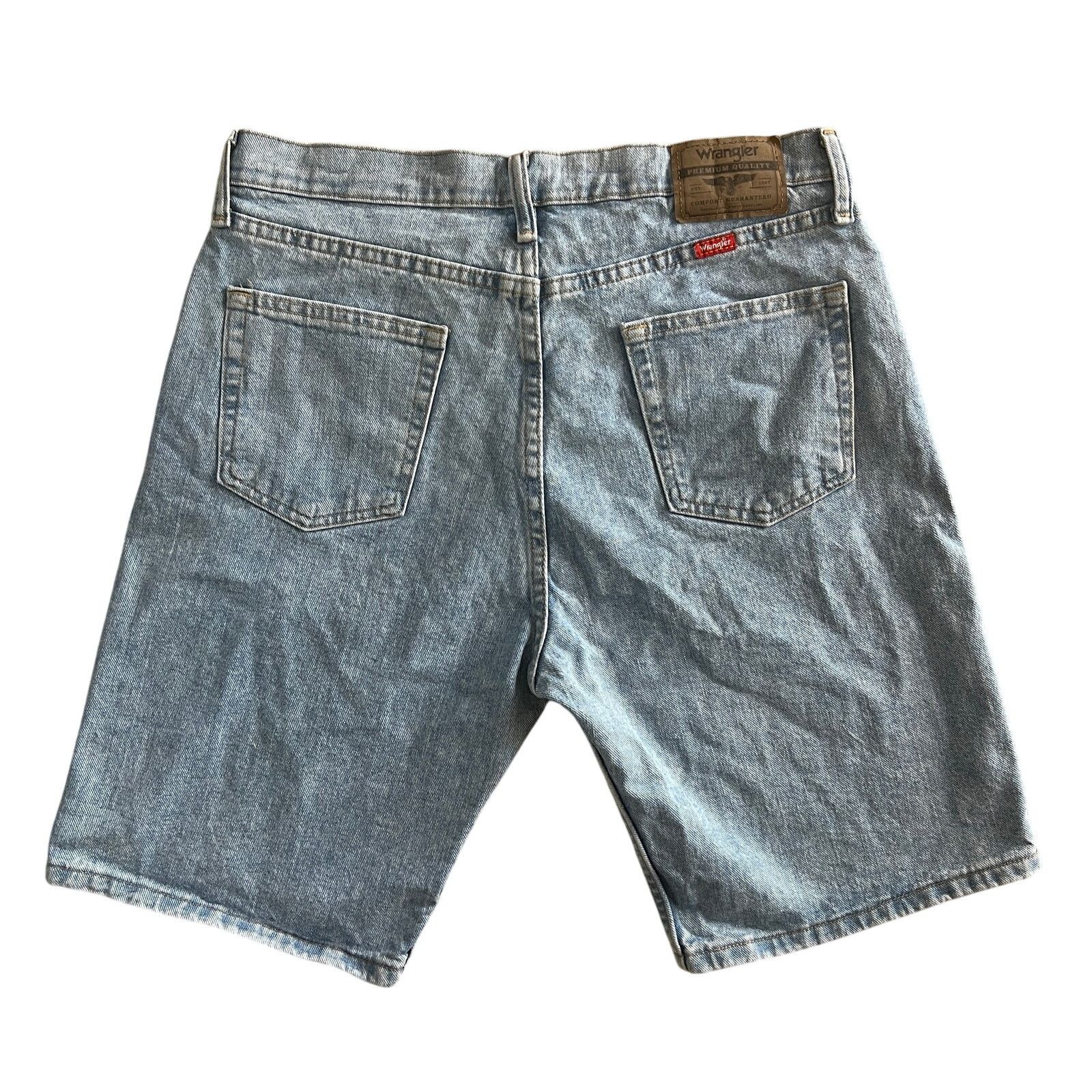 Wrangler Wrangler Relaxed Fit Denim Shorts 32 Light Wash Size US 32 / EU 48 - 2 Thumbnail