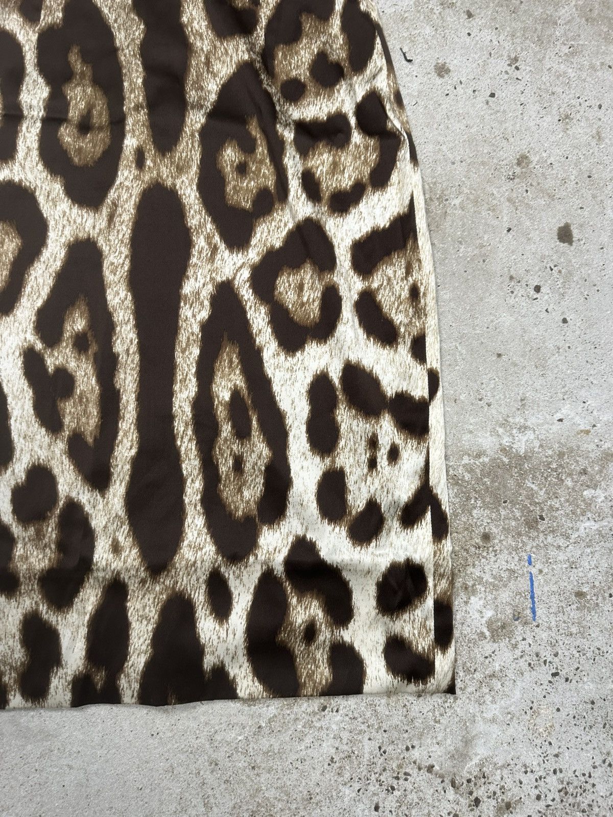 Dolce & Gabbana Dolce & Gabbana Silk Midi Leopard Print Dress Size M / US 6-8 / IT 42-44 - 4 Thumbnail