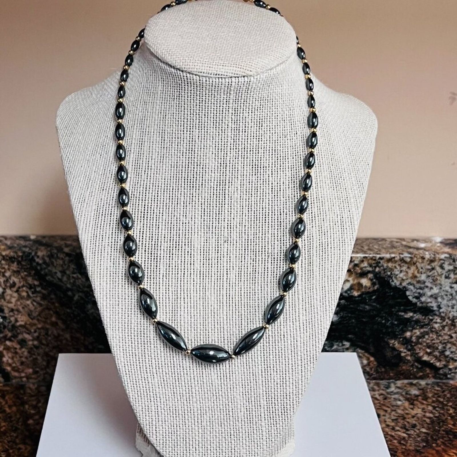 & Other Stories Hematite Natural Stone Necklace Black, Oval, Non-magnetic Size ONE SIZE - 3 Thumbnail
