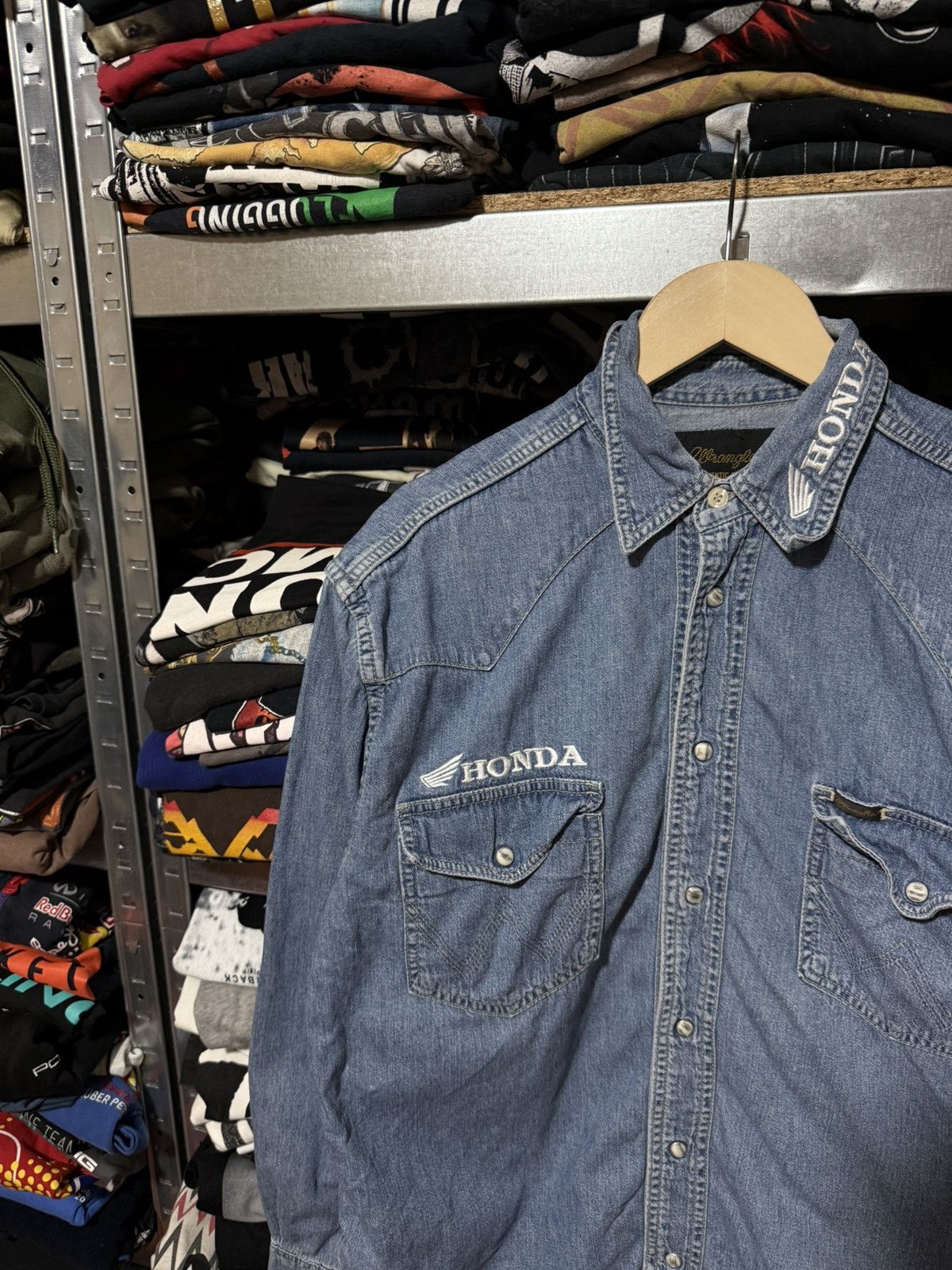 Wrangler Rare Wrangler Honda Racing Denim Navy Blue Button Shirt Size US XL / EU 56 / 4 - 3 Thumbnail