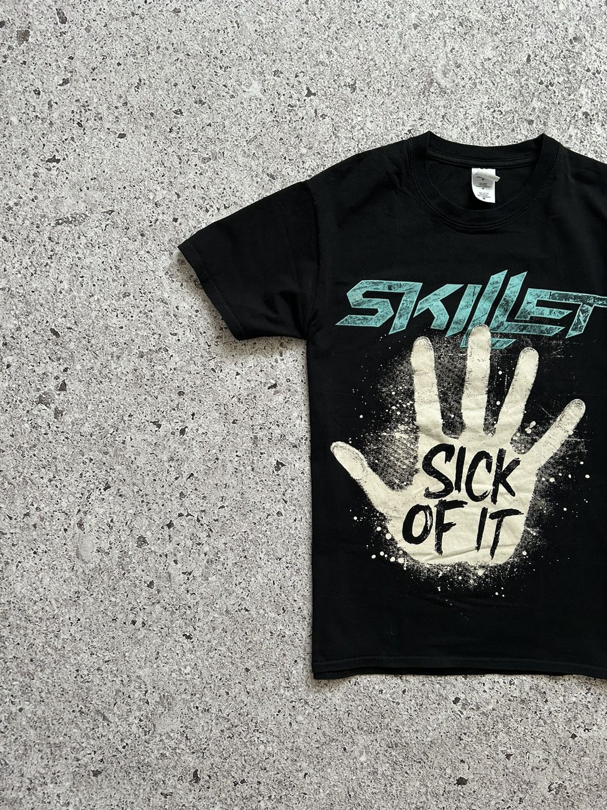 Band Tees Rare Skillet Sick Of It Retro Rock Music T-Shirt Y2K HYPE Size US M / EU 48-50 / 2 - 3 Thumbnail