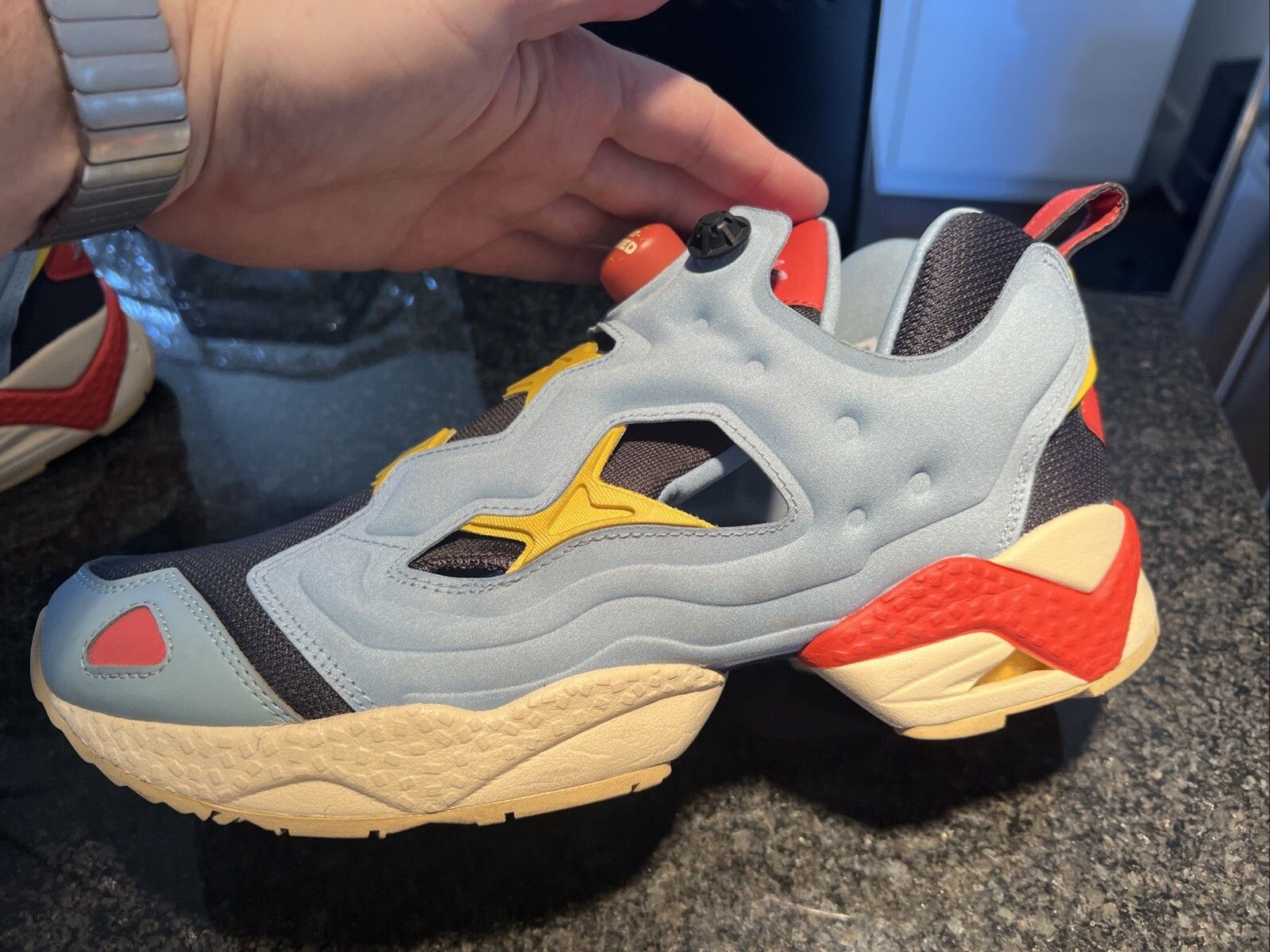 Reebok Reebok Pumps Classics x Looney Tunes US 10.5 Men Instapump Size US 10.5 / EU 43-44 - 5 Thumbnail