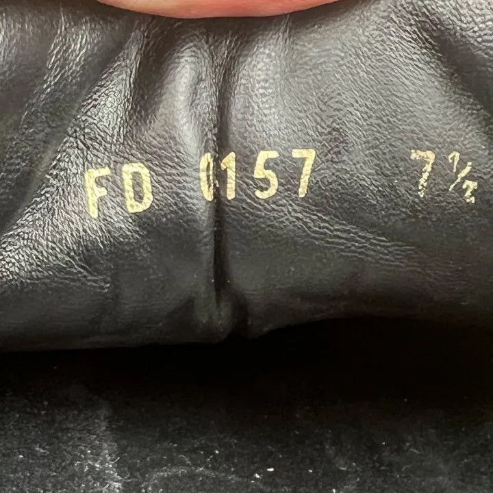 Louis Vuitton Louis Vuitton Supreme Black Leather Casual Sneakers -2508 Size US 8 / EU 41 - 8 Thumbnail