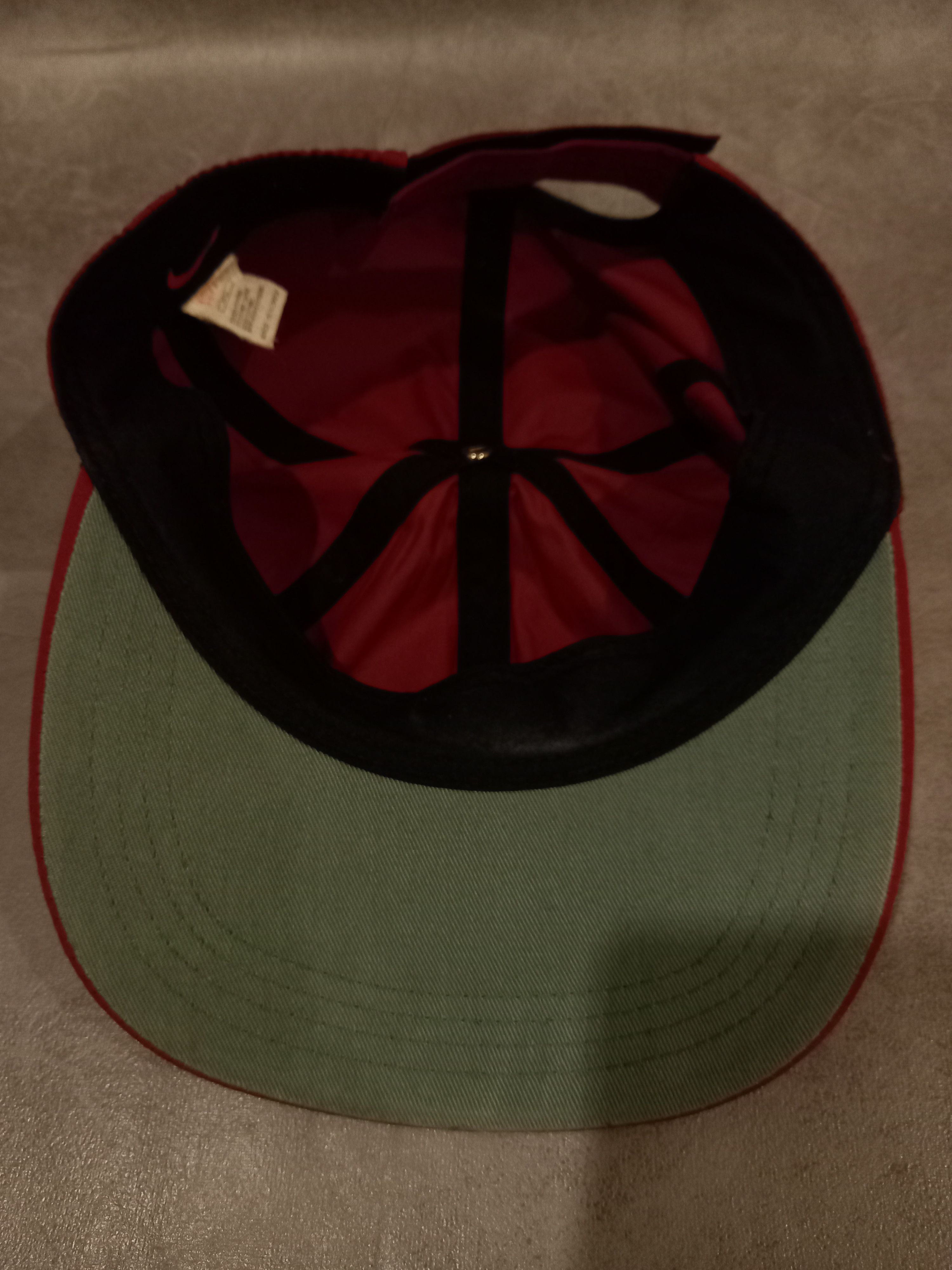Nike Vintage Nike Hat Tiger Woods Yin Yang Golf Rare Size ONE SIZE - 4 Thumbnail