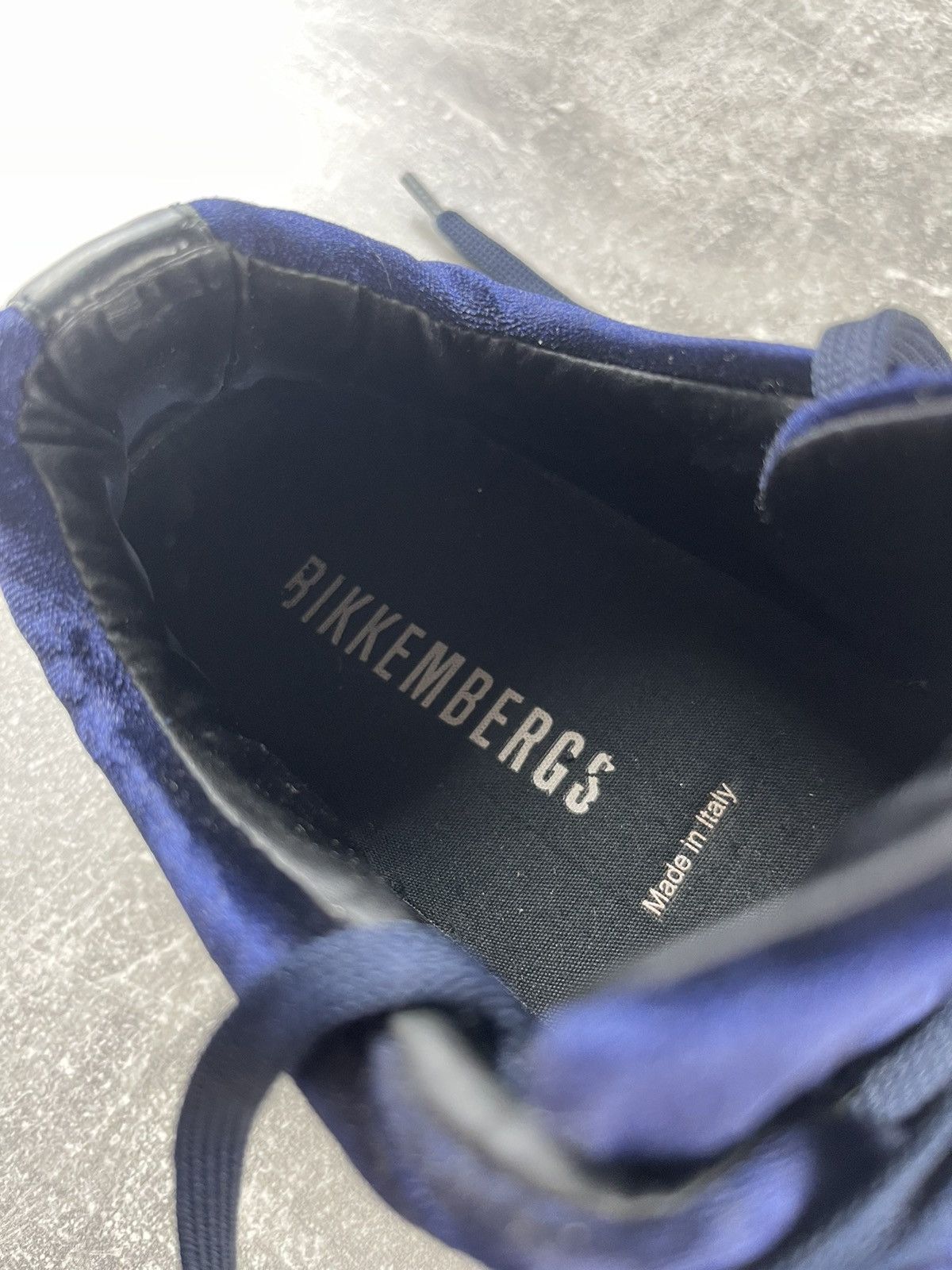 Dirk Bikkembergs Bikkembergs Y2K 00s VNTG Velvet Low Top Sneakers Blue Size US 9 / IT 39 - 10 Thumbnail