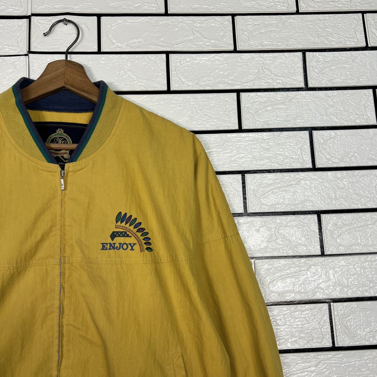 Vintage 90's NATIVE AMERICA INDIAN Yellow Bomber Jacket #4050-C184 Size US S / EU 44-46 / 1 - 4 Thumbnail