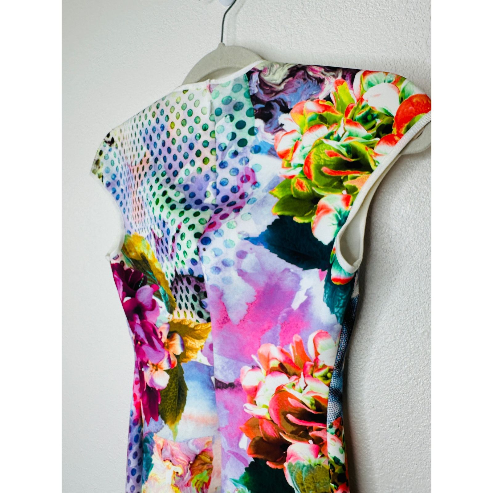 Clover Canyon Clover Canyon Pool Flower MultiColor Aqua Bodycon Dress XS Size XS / US 0-2 / IT 36-38 - 6 Thumbnail