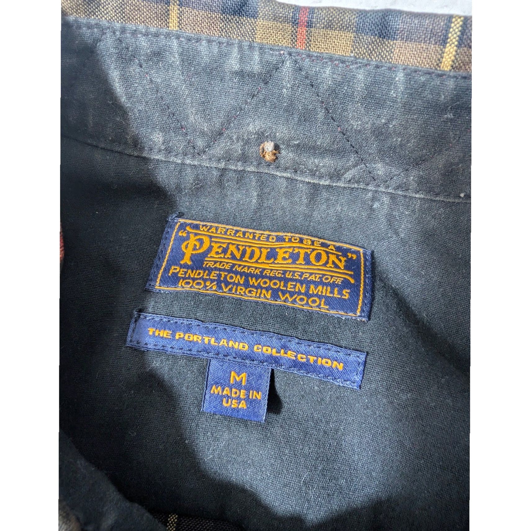 Pendleton Pendleton Portland Collection Shirt Mens M Brown Plaid L/S Wool Quilted Patches Size US M / EU 48-50 / 2 - 3 Thumbnail