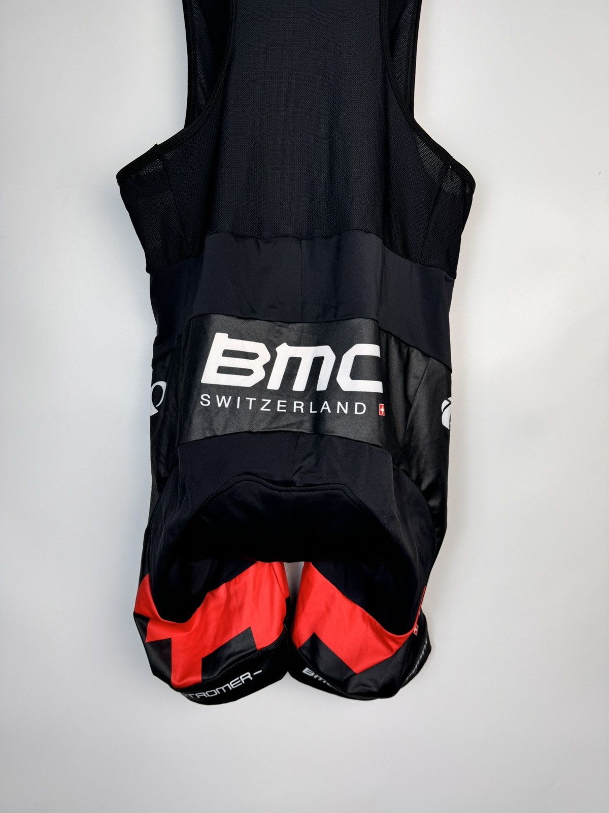 Bicycle VINTAGE PEARL IZUMI BMC CYCLING BIB SHORTS JERSEY BIKE SET Size US M / EU 48-50 / 2 - 9 Thumbnail