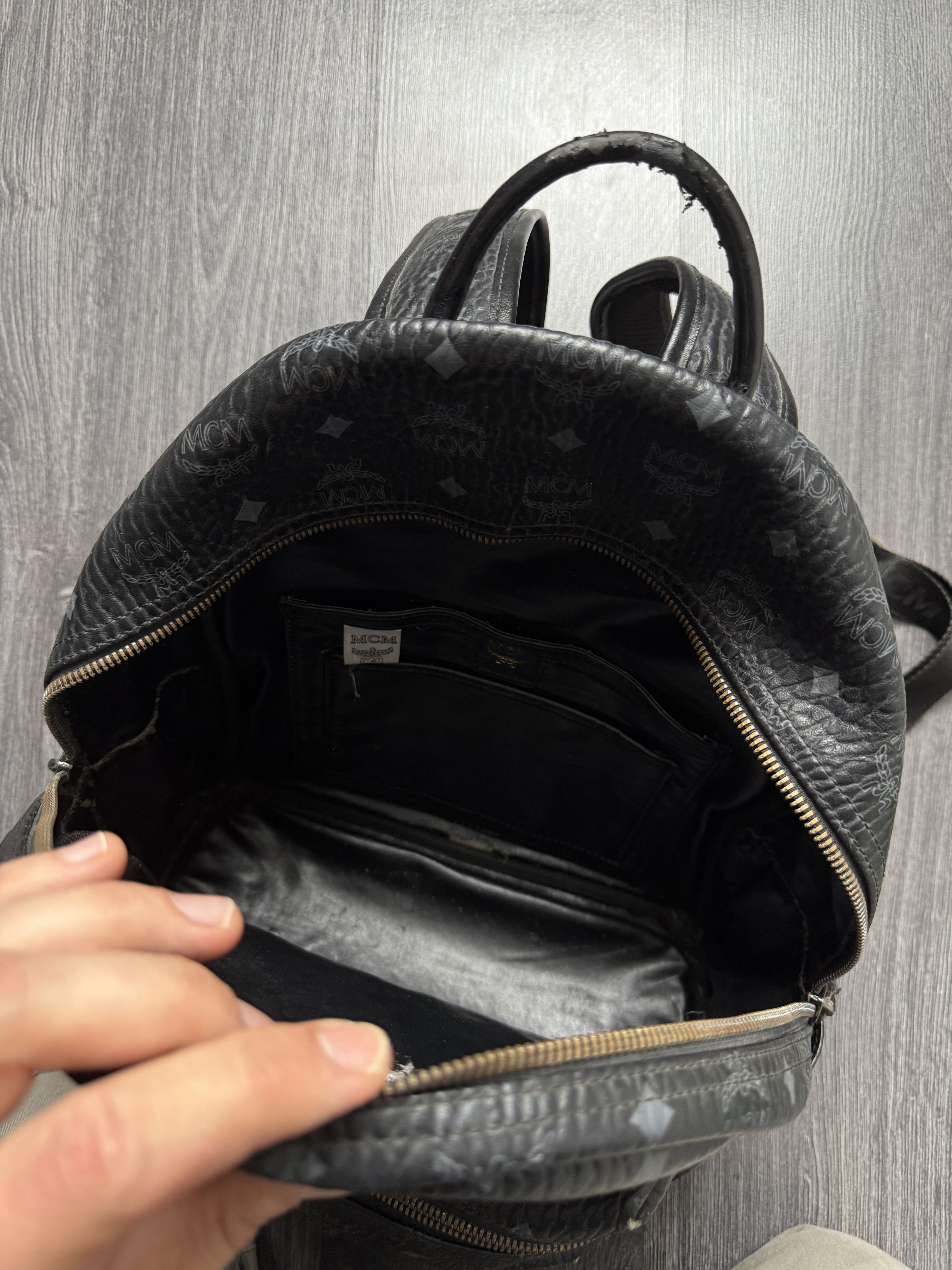 Other MCM Made In Korea Vintage Monogram Distressed Bag Size ONE SIZE - 11 Thumbnail