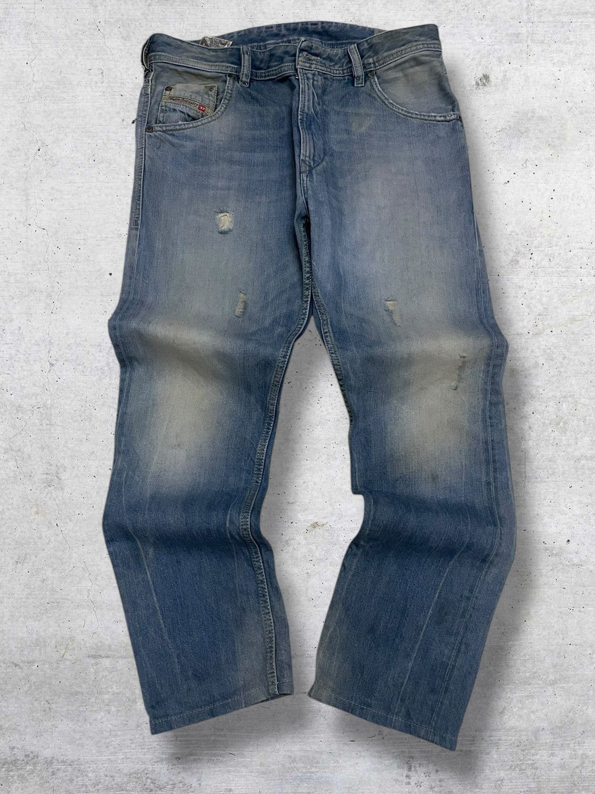 VINTAGE DIESEL INDUSTRY DESIGNER FADED WHISKERING DENIM 90S