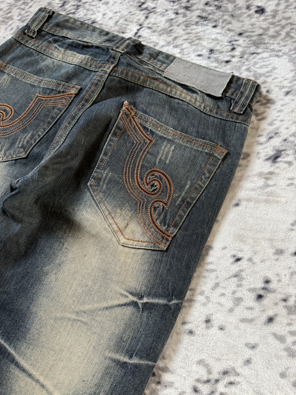 Japanese Brand Tokyo Underground Studded Mud Wash Flared Jeans Size US 30 / EU 46 - 14 Thumbnail